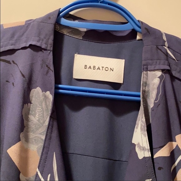 Aritzia Quincey belted trench - Picture 2 of 3